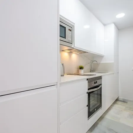La Malagueta - New Release Apartment Malaga